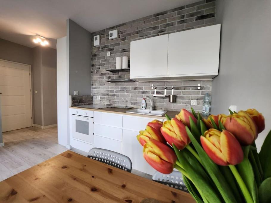 Apartstars - Powstancow #32 With Terrace Rzeszow Exterior photo